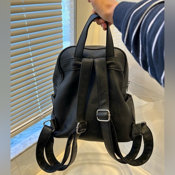 💥Graphic Bookbag💥 - Picture 4 of 7